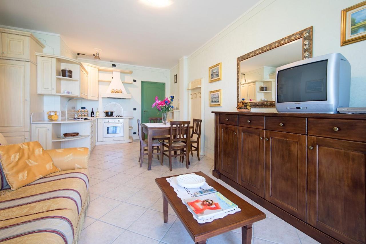 I Mosaici Apartments By Wonderful Italy سيرمِيوني المظهر الخارجي الصورة