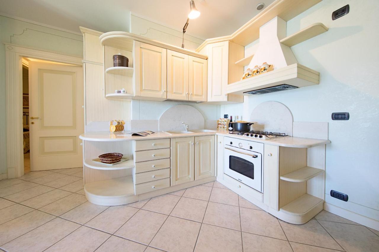 I Mosaici Apartments By Wonderful Italy سيرمِيوني المظهر الخارجي الصورة